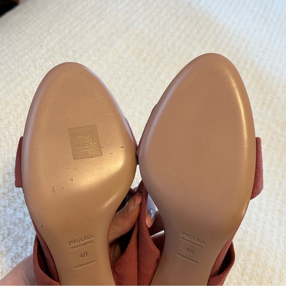 Prada mauve suede heels sz 40 - Picture 4 of 8